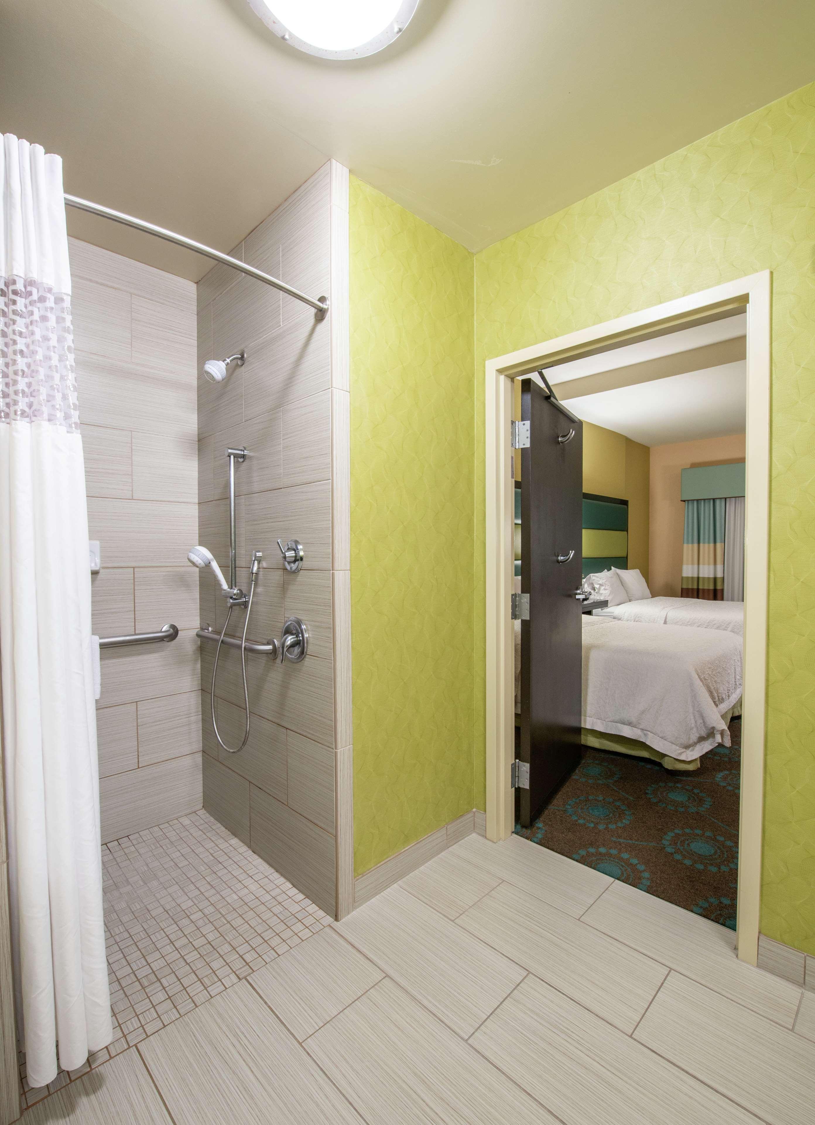 Hampton & Salt City/farmington Hotel